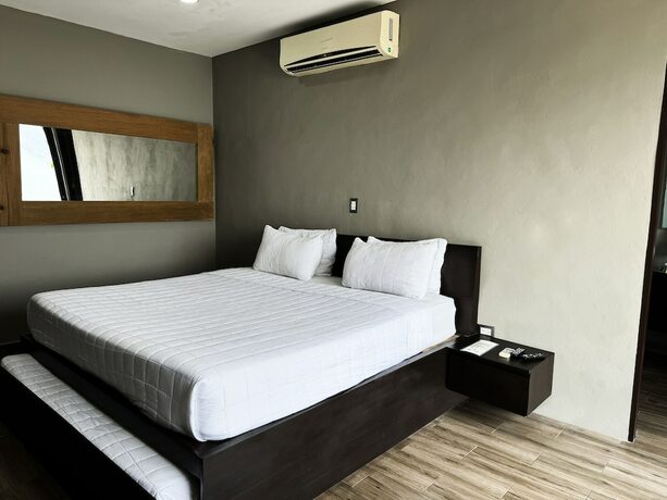 Imagen de la habitación del Hotel Cardedeu. Foto 14