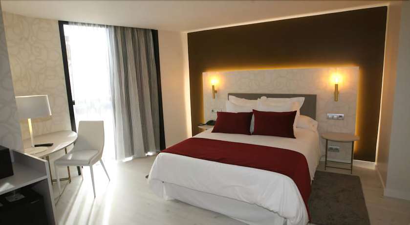 Imagen de la habitación del Hotel Cardenal. Foto 7