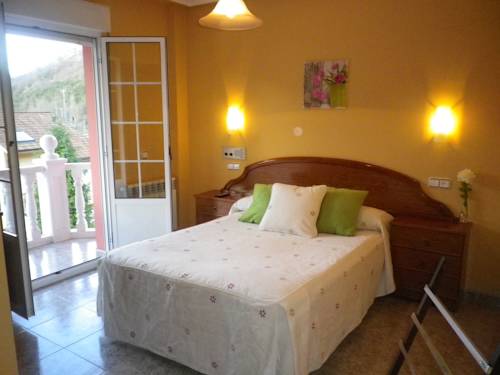 Imagen de la habitación del Hotel Cardeo. Foto 5