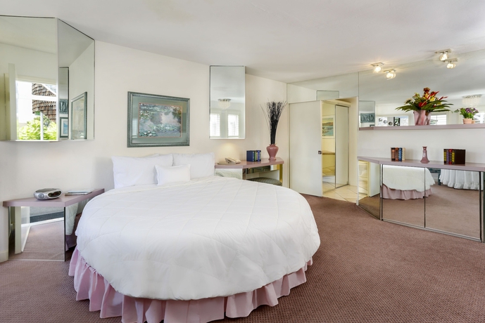 Imagen de la habitación del Hotel Cardiff By The Sea Lodge. Foto 9