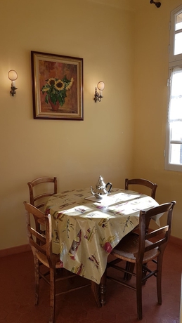 Imagen de la habitación del Hotel Cardinal, Aix en Provence. Foto 17
