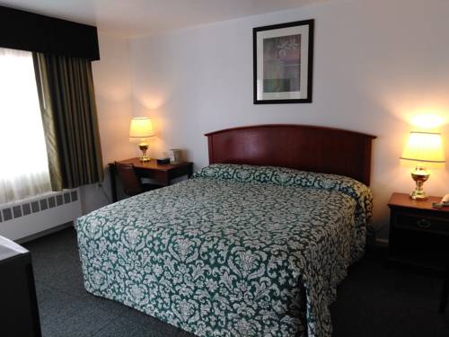 Imagen de la habitación del Hotel Cardinal Inn. Foto 13