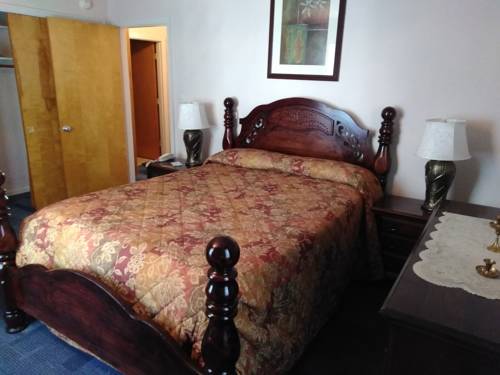 Imagen de la habitación del Hotel Cardinal Inn. Foto 15