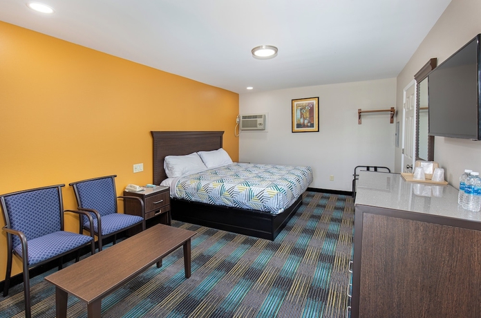 Imagen de la habitación del Hotel Cardinal Motel. Foto 12