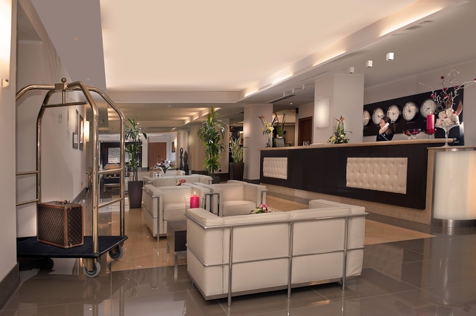 Imagen de los interiores del Hotel Cardinal St Peter. Foto 16