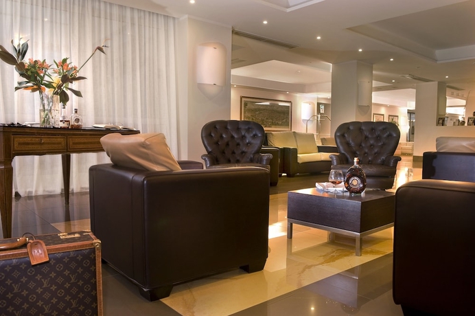 Imagen de los interiores del Hotel Cardinal St Peter. Foto 19