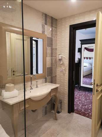 Imagen de la habitación del Hotel Cardinal, Vințu de Jos. Foto 5