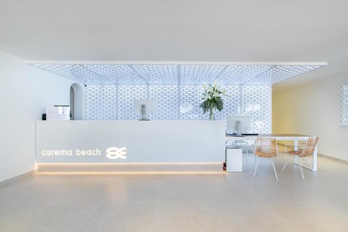 Imagen de los interiores del Hotel Carema Beach Menorca. Foto 10