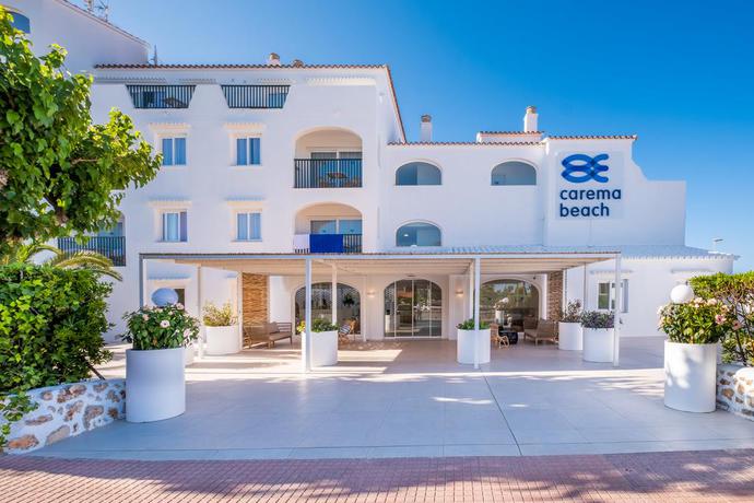 Imagen de los exteriores del Hotel Carema Beach Menorca. Foto 9
