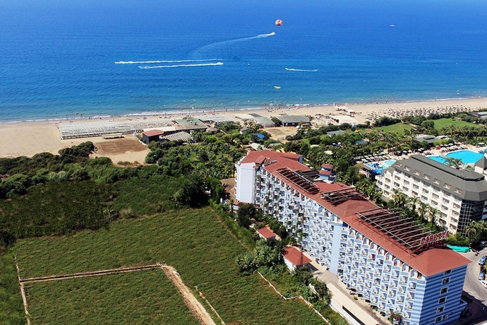 Imagen general del Hotel Caretta Beach Hotel. Foto 9