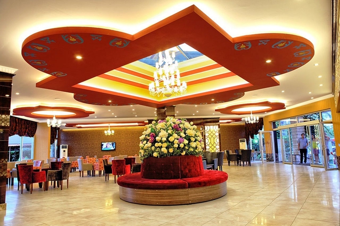 Imagen general del Hotel Caretta Beach Hotel. Foto 15
