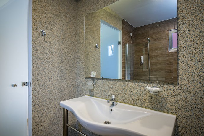 Imagen de la habitación del Hotel Caretta Beach Resort and WaterPark. Foto 10