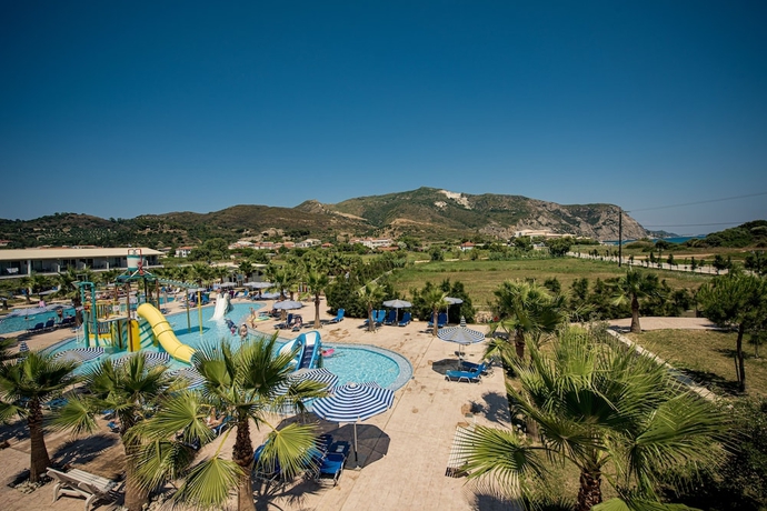 Imagen de la piscina del Hotel Caretta Island - All Inclusive. Foto 19