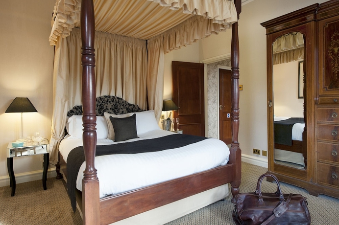 Imagen de la habitación del Hotel Careys Manor and Senspa. Foto 11