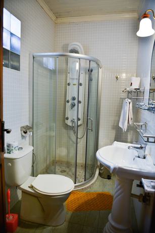 Imagen de la habitación del Hotel Cari. Foto 9