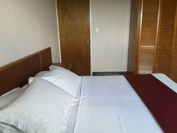 Imagen de la habitación del Hotel Caribbean Inn and Suites. Foto 1