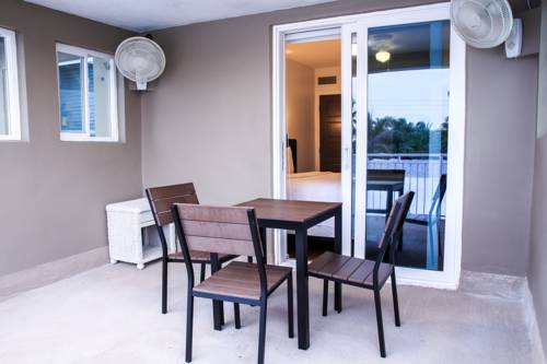 Imagen de la habitación del Hotel Caribbean Resort Suites. Foto 9