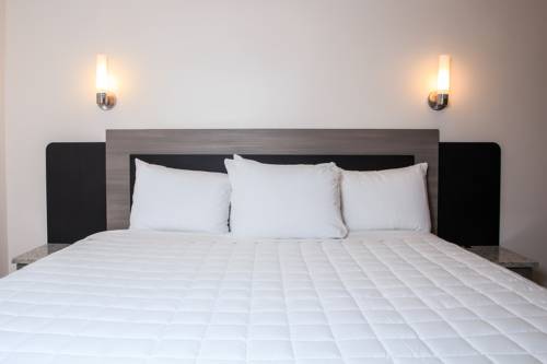 Imagen de la habitación del Hotel Caribbean Resort Suites. Foto 12