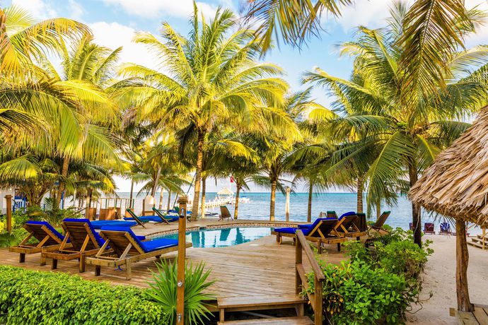 Imagen de la piscina del Hotel Caribbean Villas. Foto 16