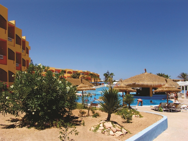 Imagen de los exteriores del Hotel Caribbean World Thalasso Djerba. Foto 6