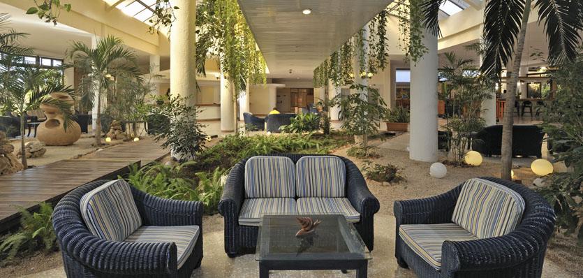 Imagen de los interiores del Hotel Caribe Beach. Foto 7