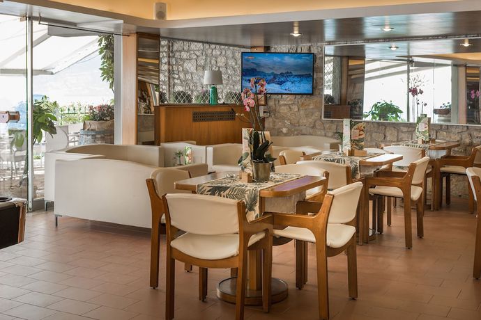 Imagen de los interiores del Hotel Caribe, Brenzone . Foto 18