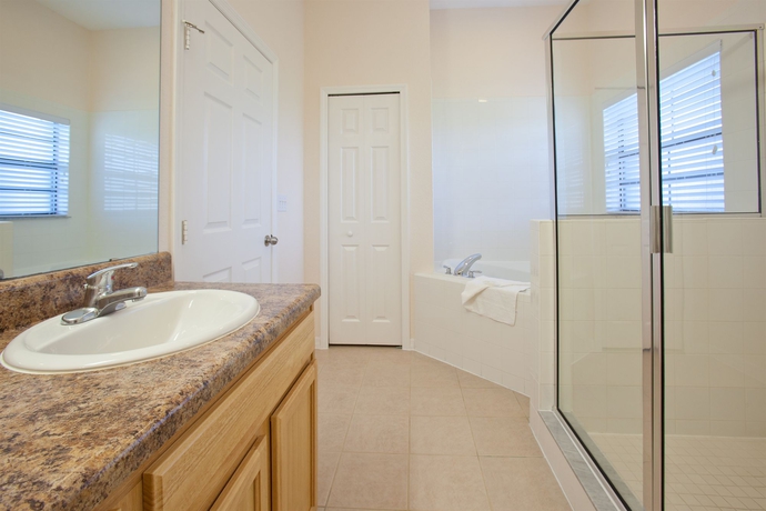 Imagen de la habitación del Hotel Caribe Cove Resort. Foto 9