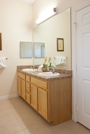 Imagen de la habitación del Hotel Caribe Cove Resort. Foto 10
