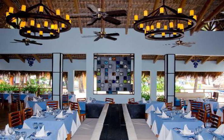 Imagen del bar/restaurante del Hotel Caribe Deluxe Princess - All Inclusive. Foto 12