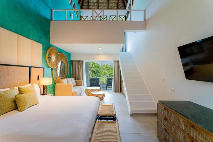 Imagen de la piscina del Hotel Caribe Deluxe Princess - All Inclusive. Foto 28