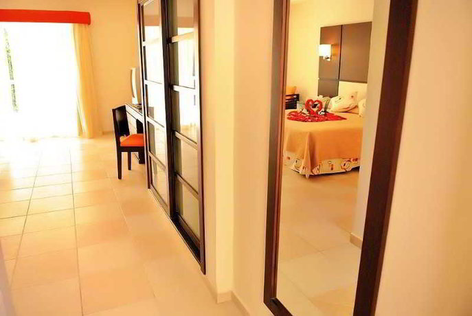 Imagen de la habitación del Hotel Caribe Deluxe Princess - All Inclusive. Foto 17