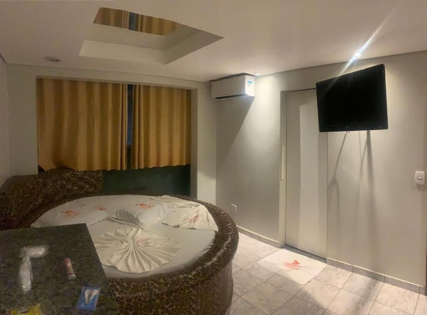 Imagen de la habitación del Hotel Caribe Palace Samambaia Sul. Foto 6