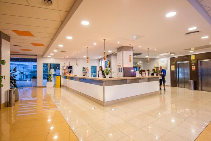 Imagen general del Hotel Caribe, Playa es Caná. Foto 7