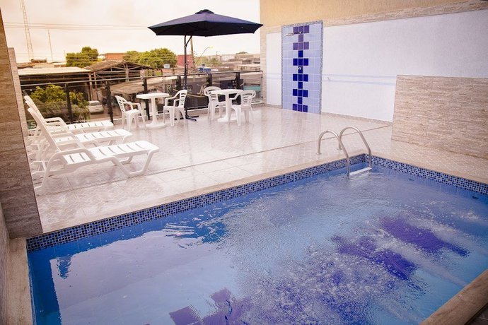 Imagen de la piscina del Hotel Caribe, Porto Velho. Foto 20