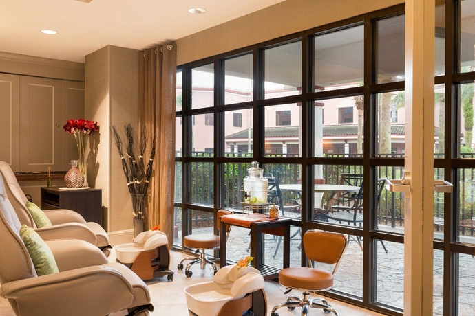 Imagen de la piscina del Hotel Caribe Royale Orlando. Foto 15