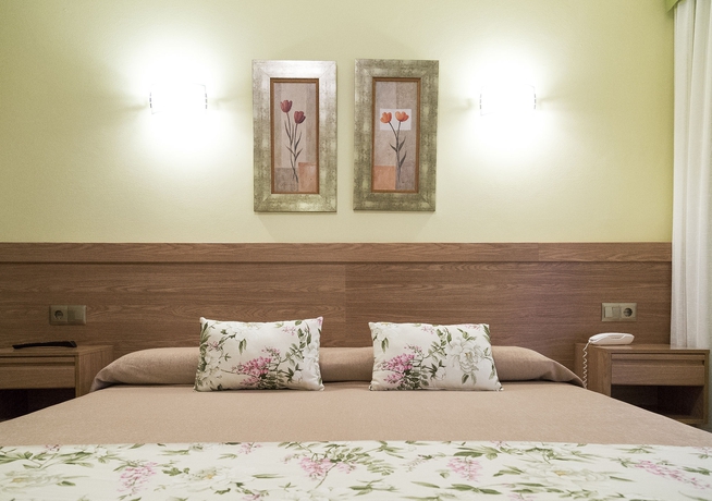 Imagen de la habitación del Hotel Caribe Sanxenxo. Foto 4