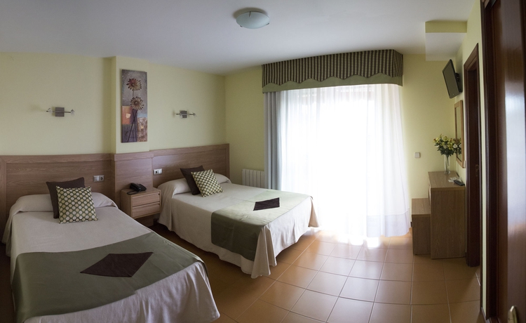 Imagen de la habitación del Hotel Caribe Sanxenxo. Foto 9