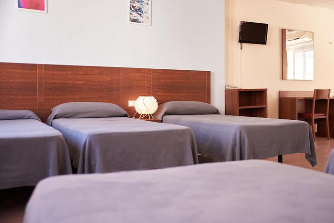 Imagen general del Hotel Caribe Youth. Foto 4