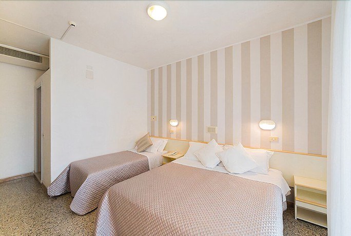 Imagen de la habitación del Hotel Carignano, Riccione. Foto 8