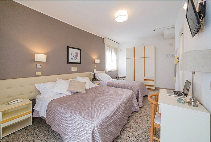 Imagen de la habitación del Hotel Carignano, Riccione. Foto 9