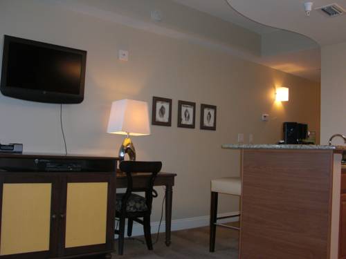 Imagen de la habitación del Hotel Carillon Beach Resort Inn. Foto 8