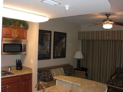 Imagen general del Hotel Carillon Beach Resort Inn. Foto 1