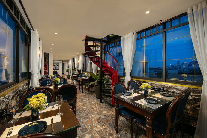Imagen del bar/restaurante del Hotel Carillon Boutique. Foto 3