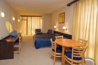 Imagen de la habitación del Hotel Carina Beach. Foto 2