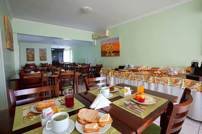 Imagen general del Hotel Carina Flat - Santos. Foto 4