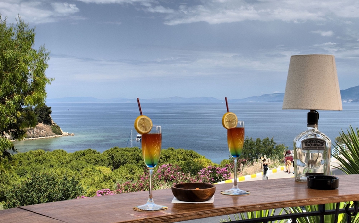 Imagen del bar/restaurante del Hotel Carina, Kusadasi. Foto 6