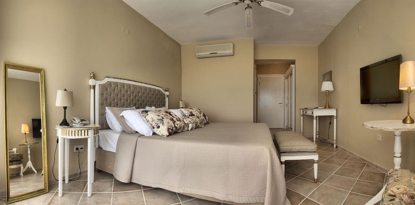 Imagen de la habitación del Hotel Carina, Kusadasi. Foto 14