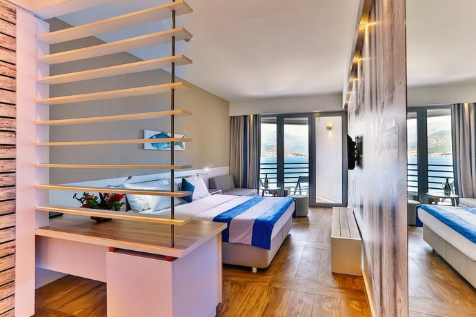 Imagen de la habitación del Hotel Carine Delfin. Foto 9