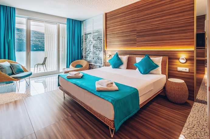 Imagen de la habitación del Hotel Carine Kumbor. Foto 3