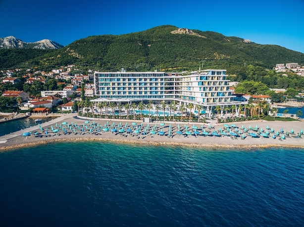 Imagen general del Hotel Carine Kumbor. Foto 1